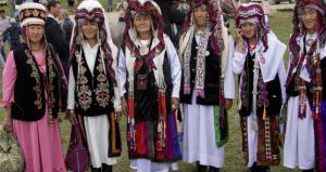 Clothes Kyrgyz polyglotclub.jpg
