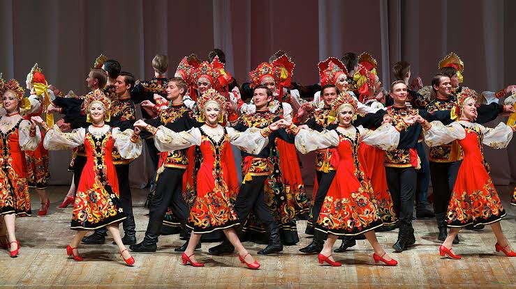 Folk dance dress ''Khorovod''  Russian clothing, Russian dress
