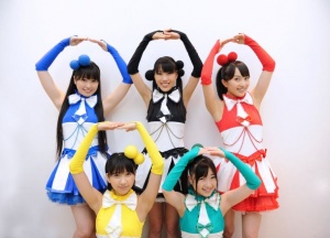 Momoclo.jpg